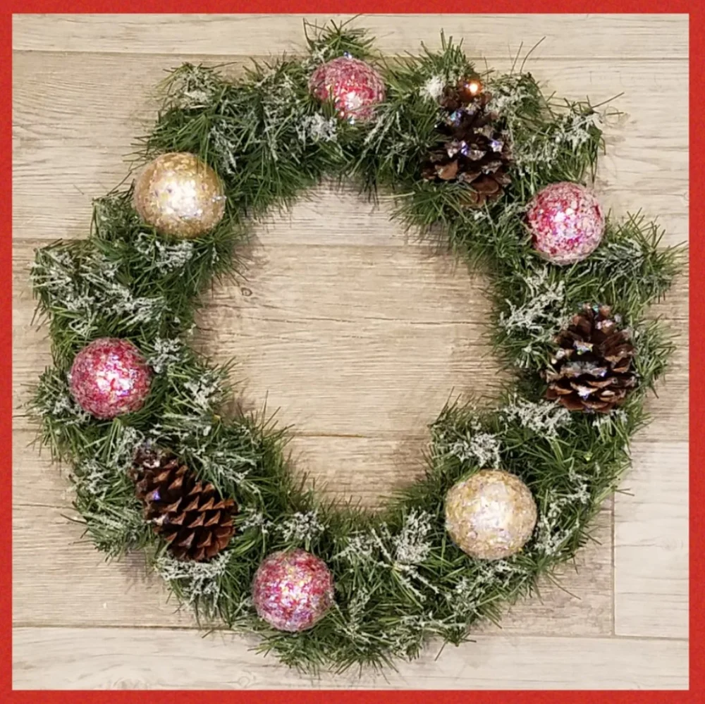 🎄Icy Pinecone & Bulb Wreath🎄